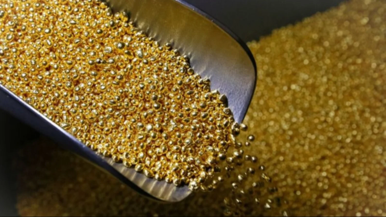 El oro baja al caer la tensión entre EE. UU y China pero sigue siendo el valor elegido por los inversores 