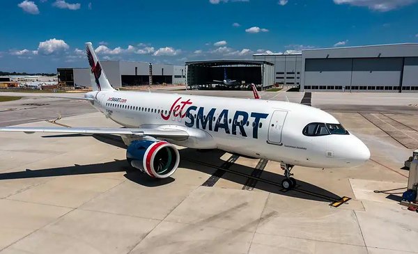 ANAC sanciona a JetSMART por cancelar 85 vuelos y afectar a 15.000 pasajeros | Dolarhoy.com